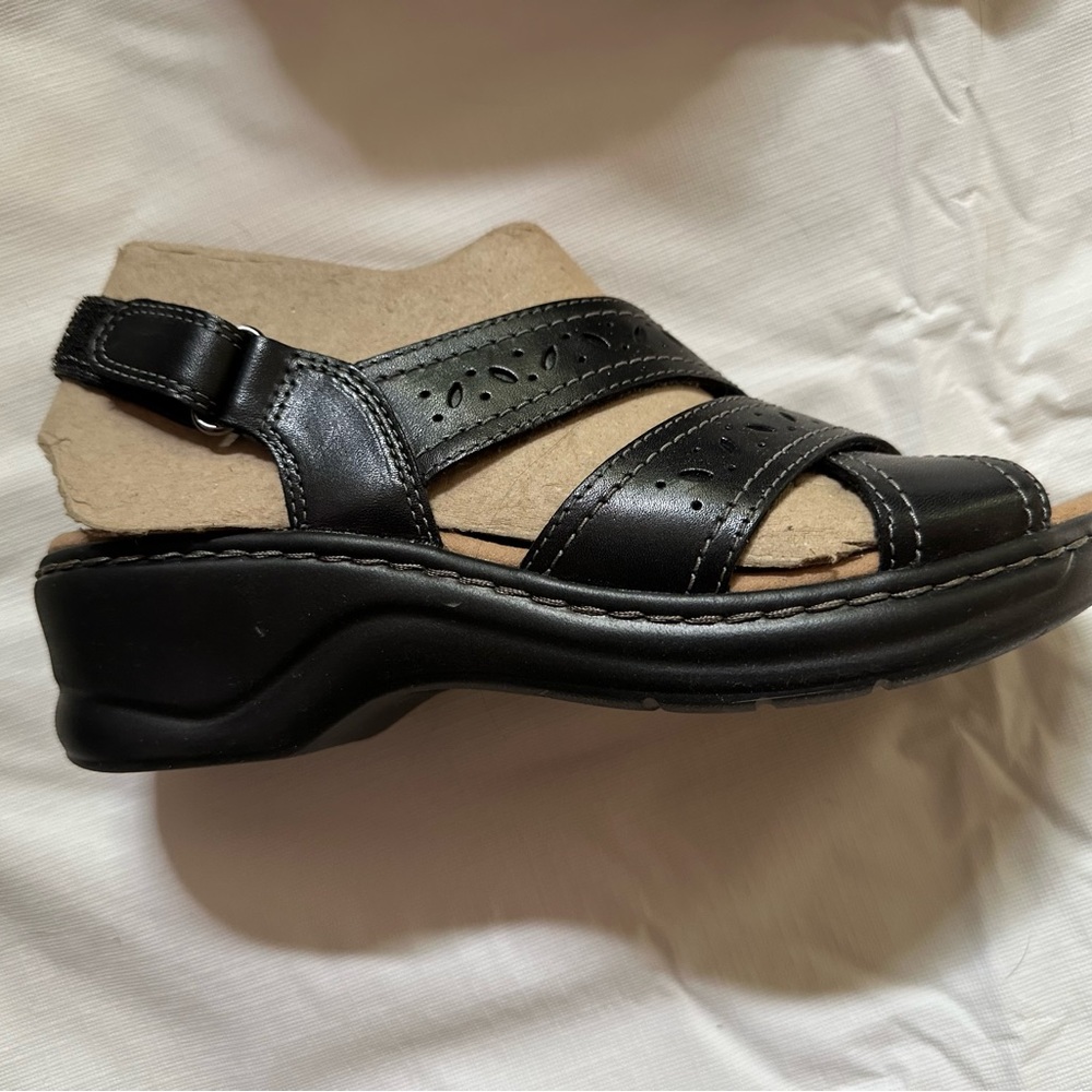 Clarks Lexi Pearl Sandals
